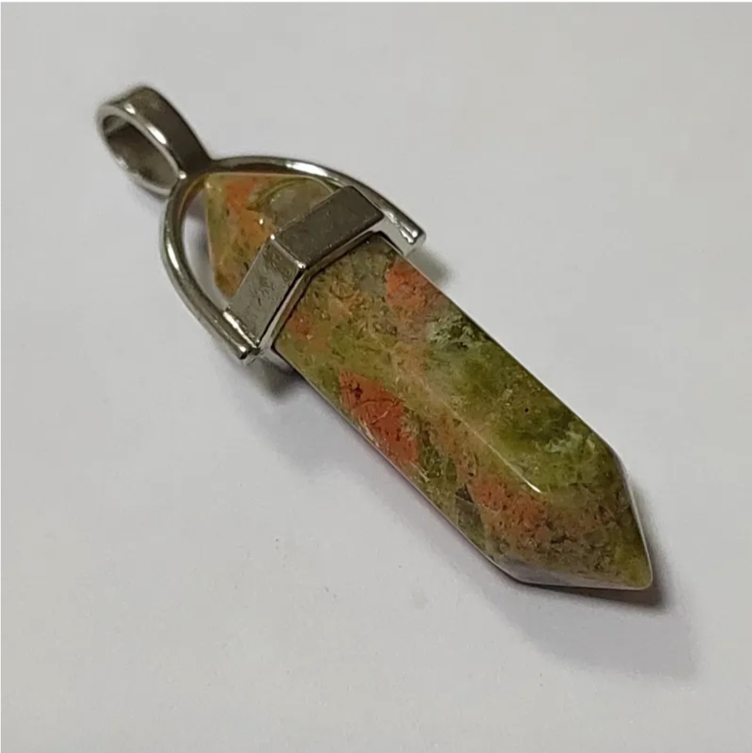 گردن آویز اوناکیت طبیعی